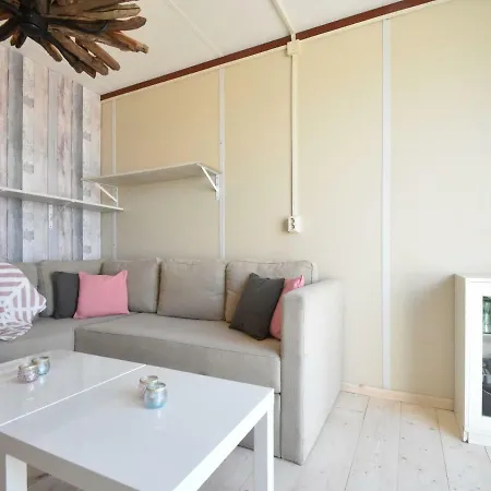 Holiday home Slapen Op Het Strand Zeezicht *